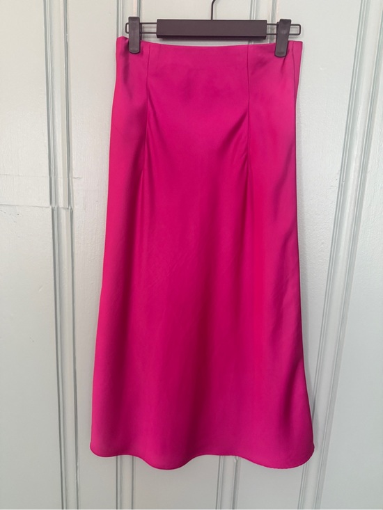 J. Crew Dresses & Skirts - J. Crew Fuchsia Satin Midi Skirt